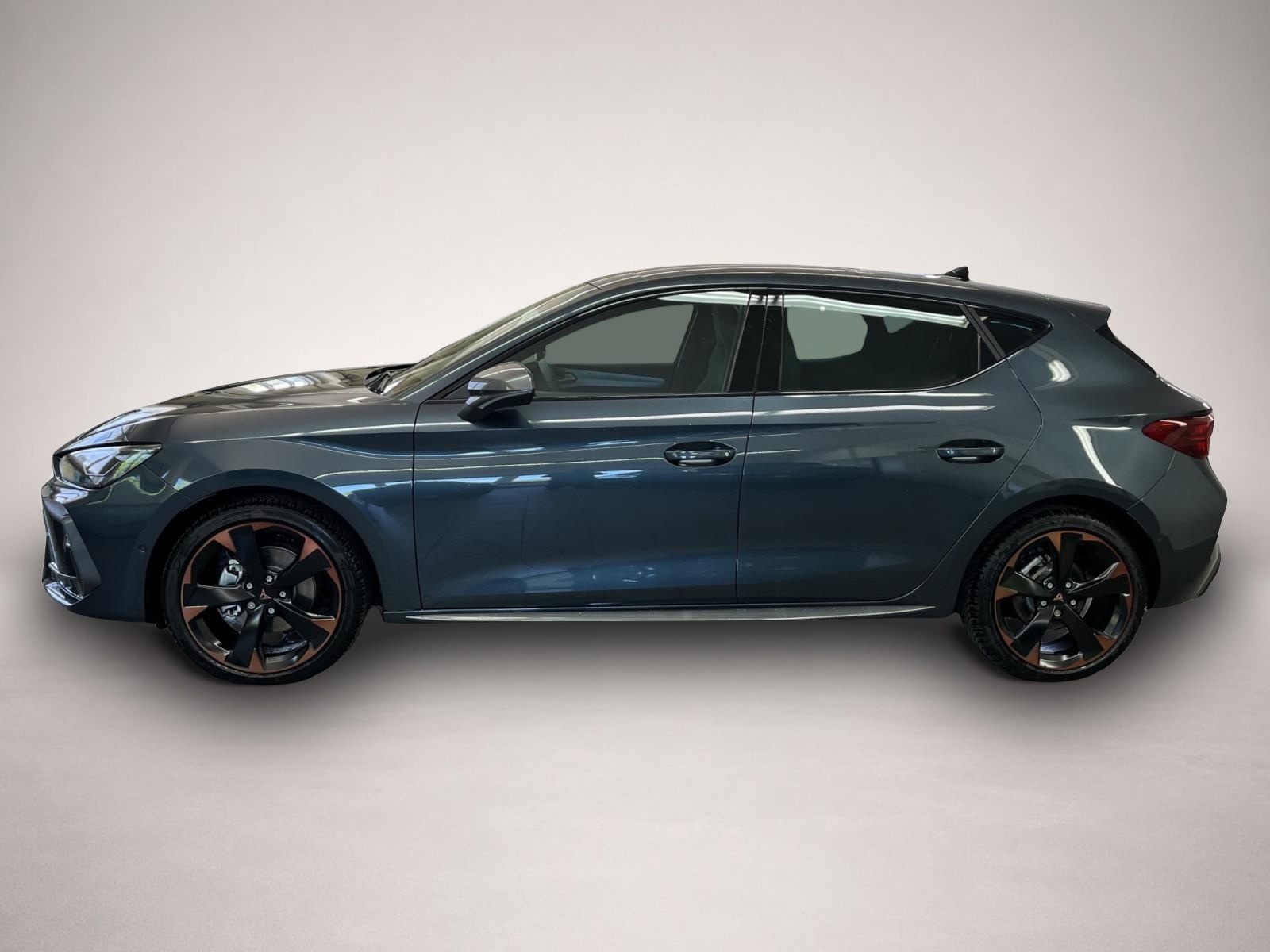 Bild 3 Cupra Leon 1.5 eTSI DSG SENNHEISER PANO MATRIX ALLWETT
