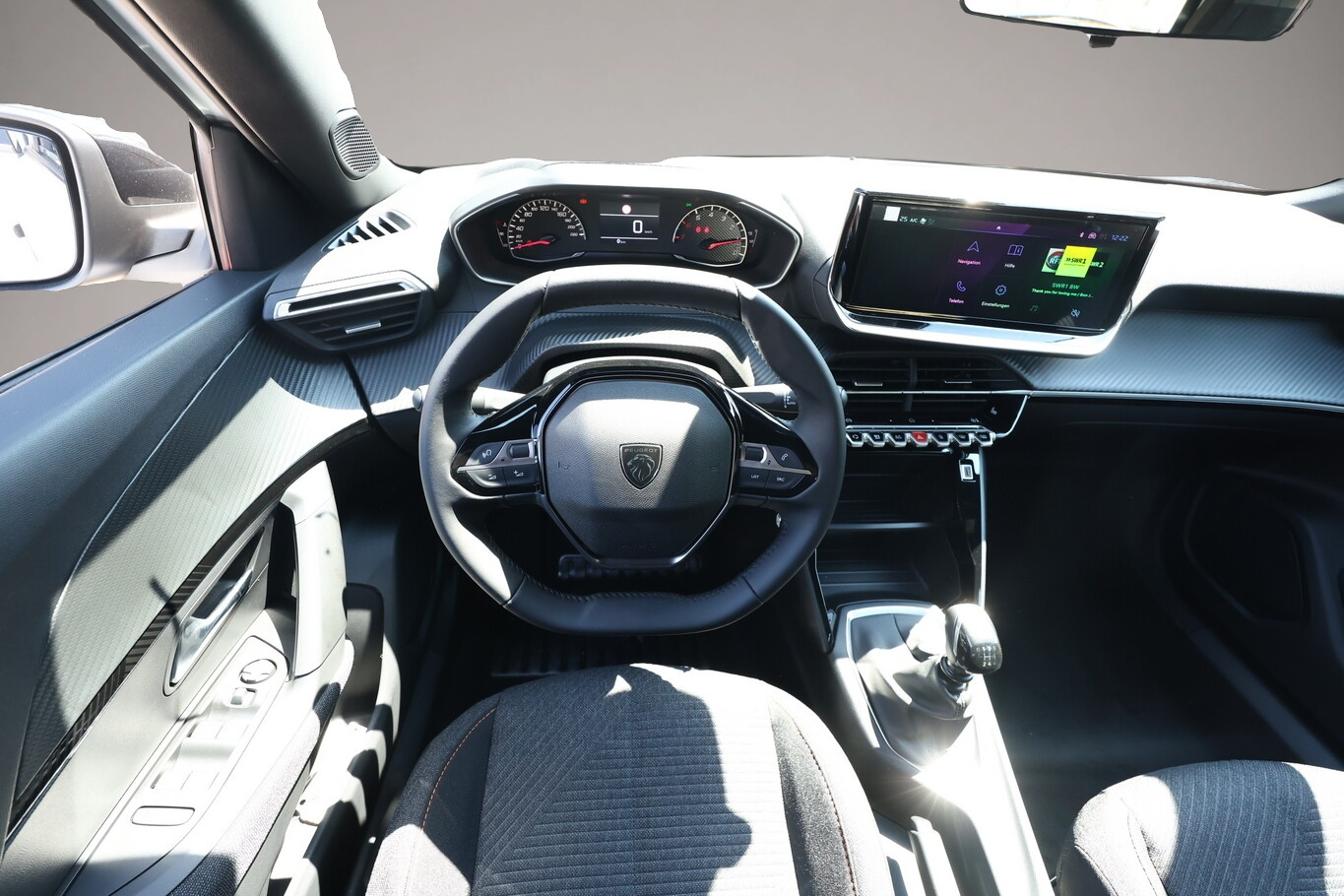Bild 6 Peugeot 2008 Style Kam Nav SHZ PDC CarP LED Klimaauto BT