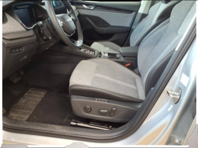 Bild 2 Skoda Octavia Combi 2.0 TDI DSG Tour *AHK*Pano*360°*Me