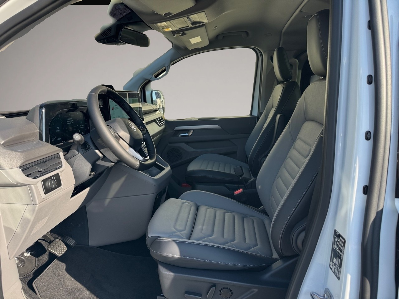 Bild 5 Volkswagen T7 Caravelle 2,0 TDI 4Motion DSG Style Kurz VOLL