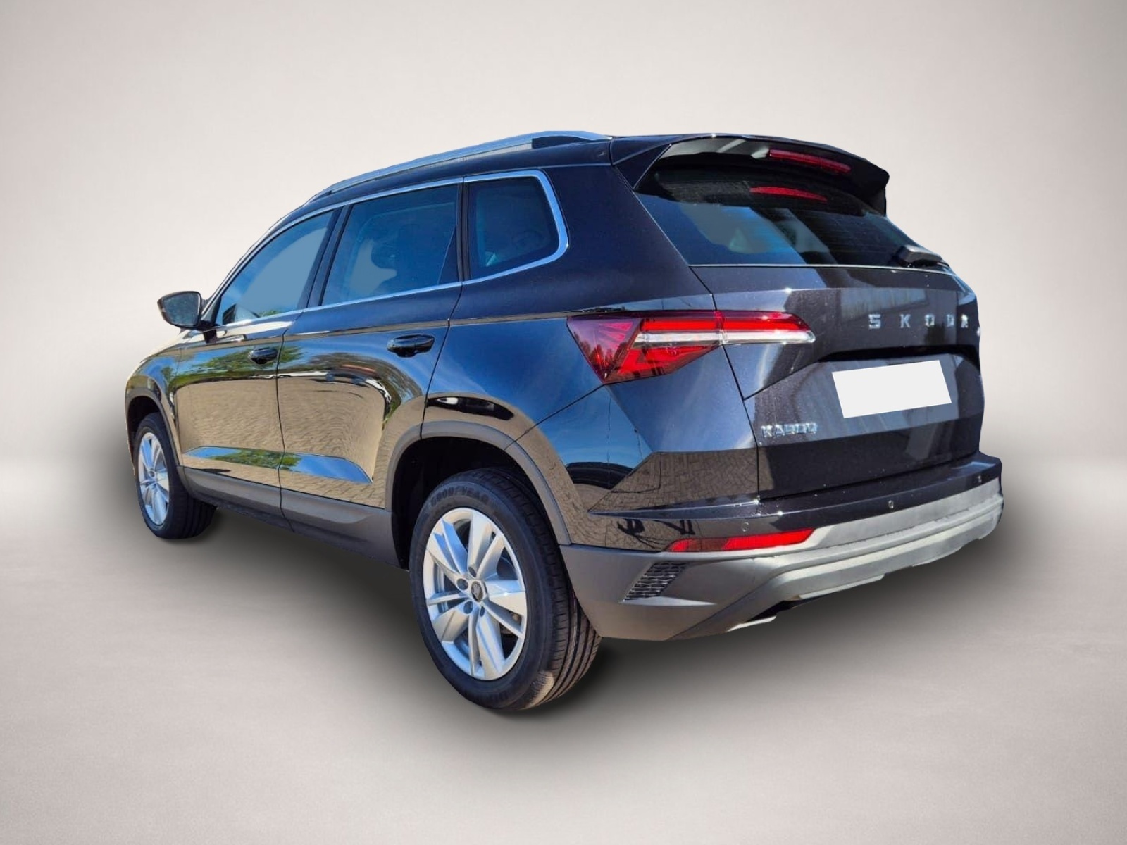 Bild 3 Skoda Karoq 1.5 TSI 150PS DSG Selection AHK Klimaauto