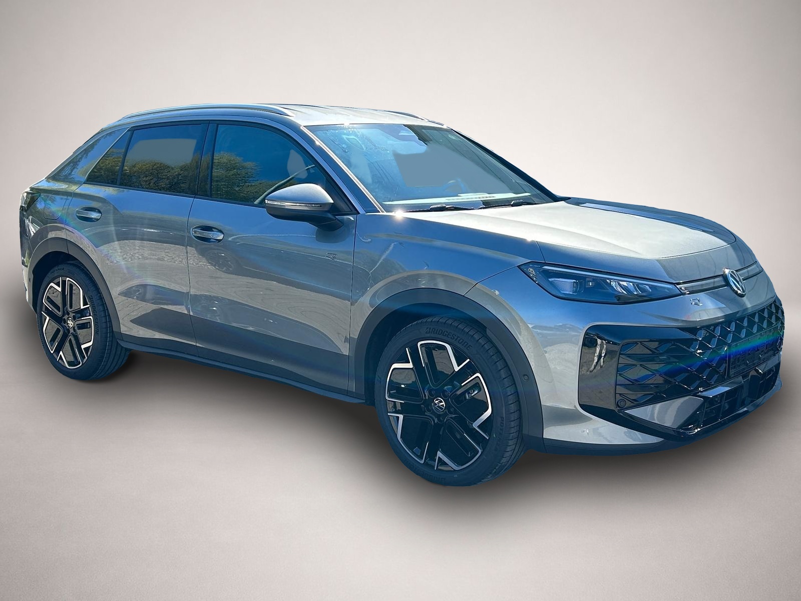 Bild 1 Volkswagen T-Roc R-Line 1.5 eTSI DSG Neues Modell*AHK*Matri