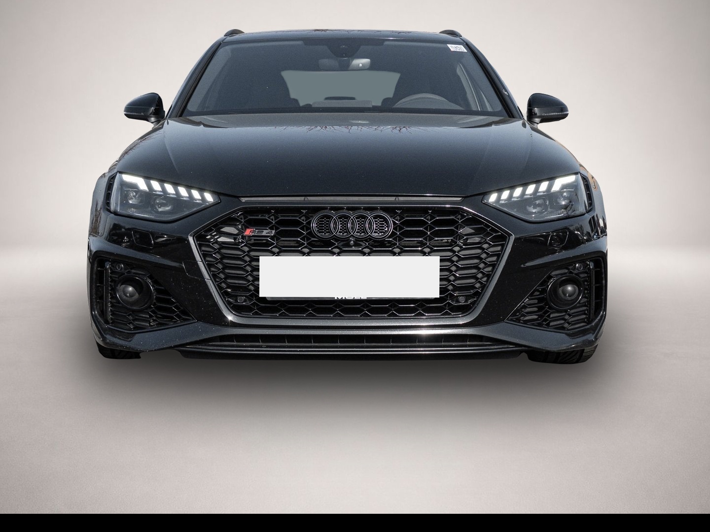 Fotografie des Audi RS4 RS 4 Avant RS 4 Avant 331(450) tiptronic