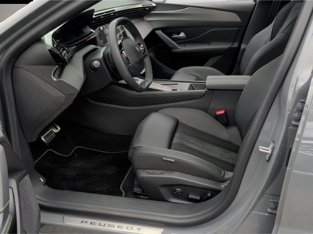 Bild 7 Peugeot 408 145PS Hyb. GT Exclusive El.-Pano Mem-Sitze 3