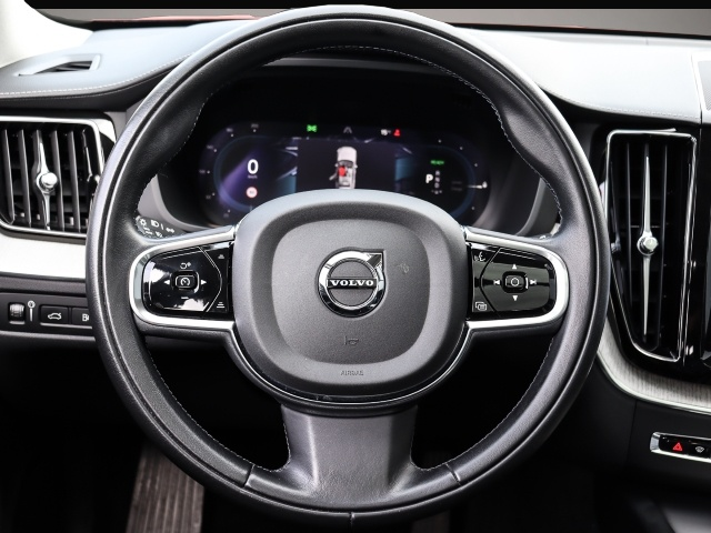 Bild 5 Volvo XC60 Inscription Recharge Plug-In Hybrid AWD HUD