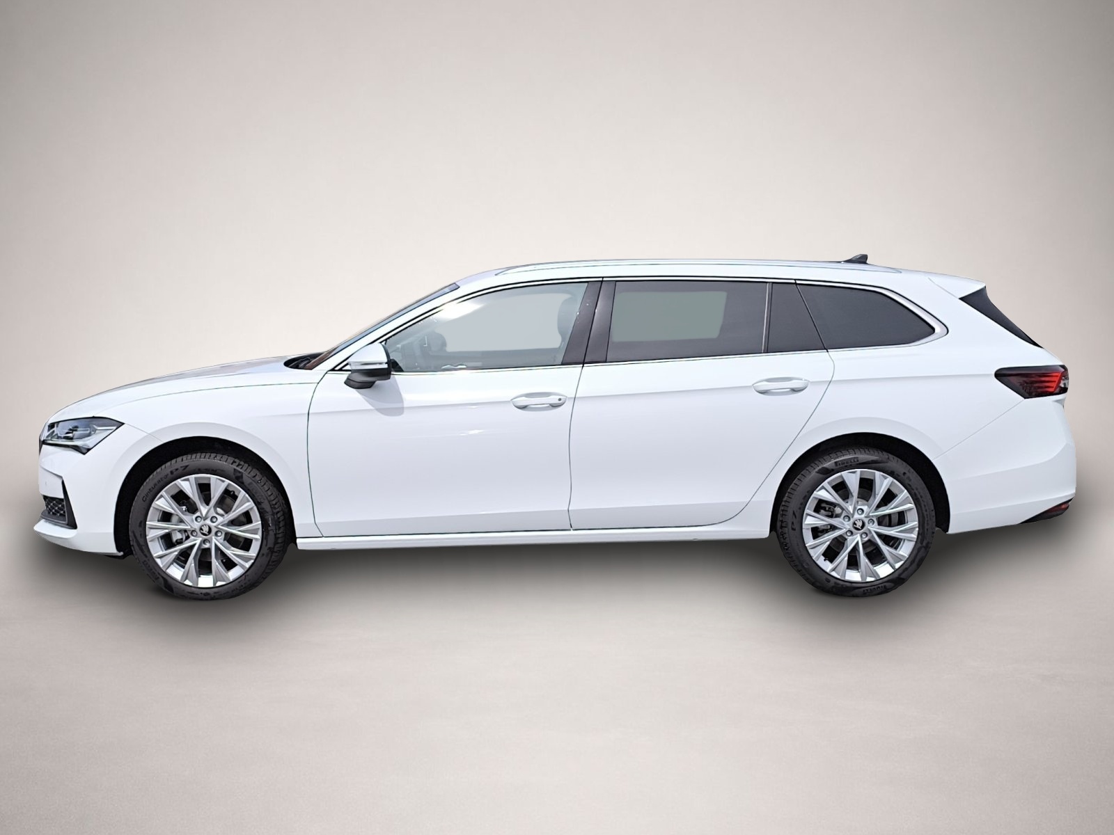 Bild 4 Skoda Superb Combi 2.0 TDI DSG Selection AHK NAV RFK M