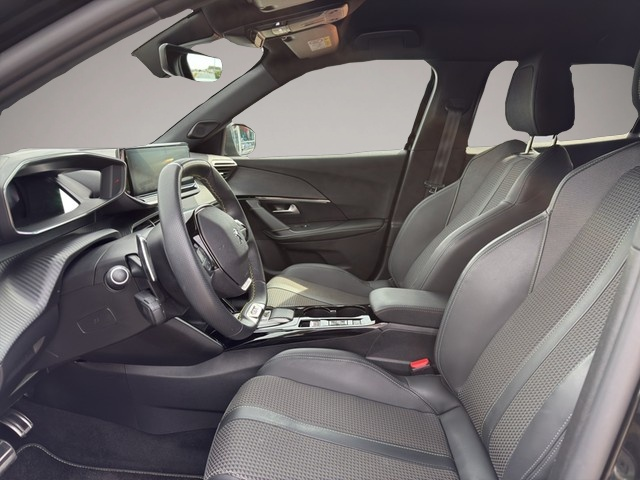 Fotografie 7 des Peugeot 2008 GT 1.2 PT 130 +ACC+NAVI+CAM+CARPLAY+SHZ+