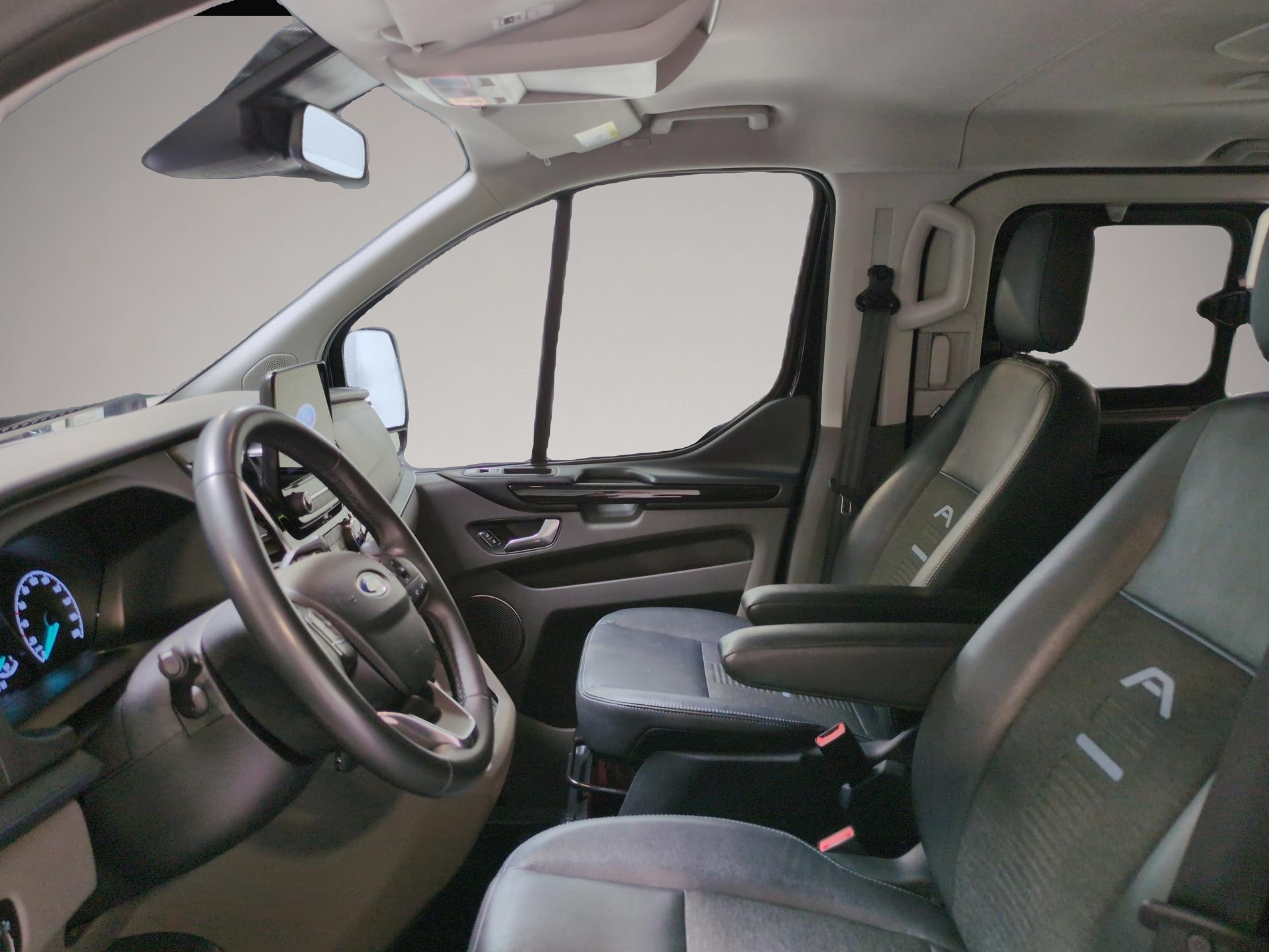 Bild 4 Ford Tourneo Custom 320 L1 Tourneo Active Bluetooth