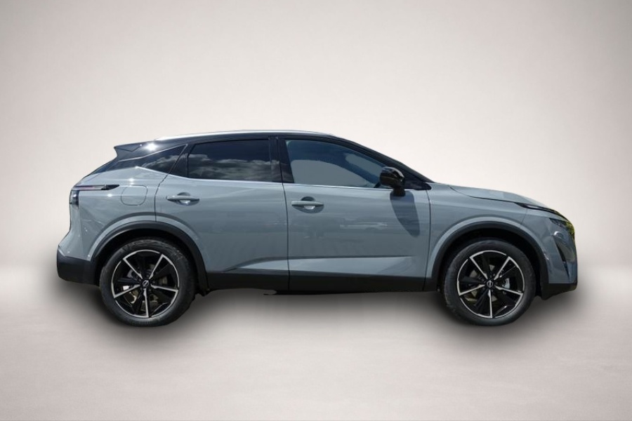 Fotografie 2 des Nissan Qashqai TEKNA 158PS ALLRAD 4x4 Pano/Bose +AHK!