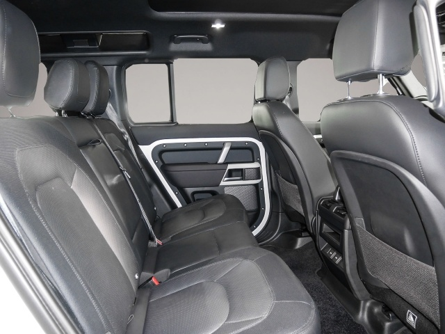 Bild 4 Land Rover Defender 110 X-Dynamic SE D250 Luftfederung AD N