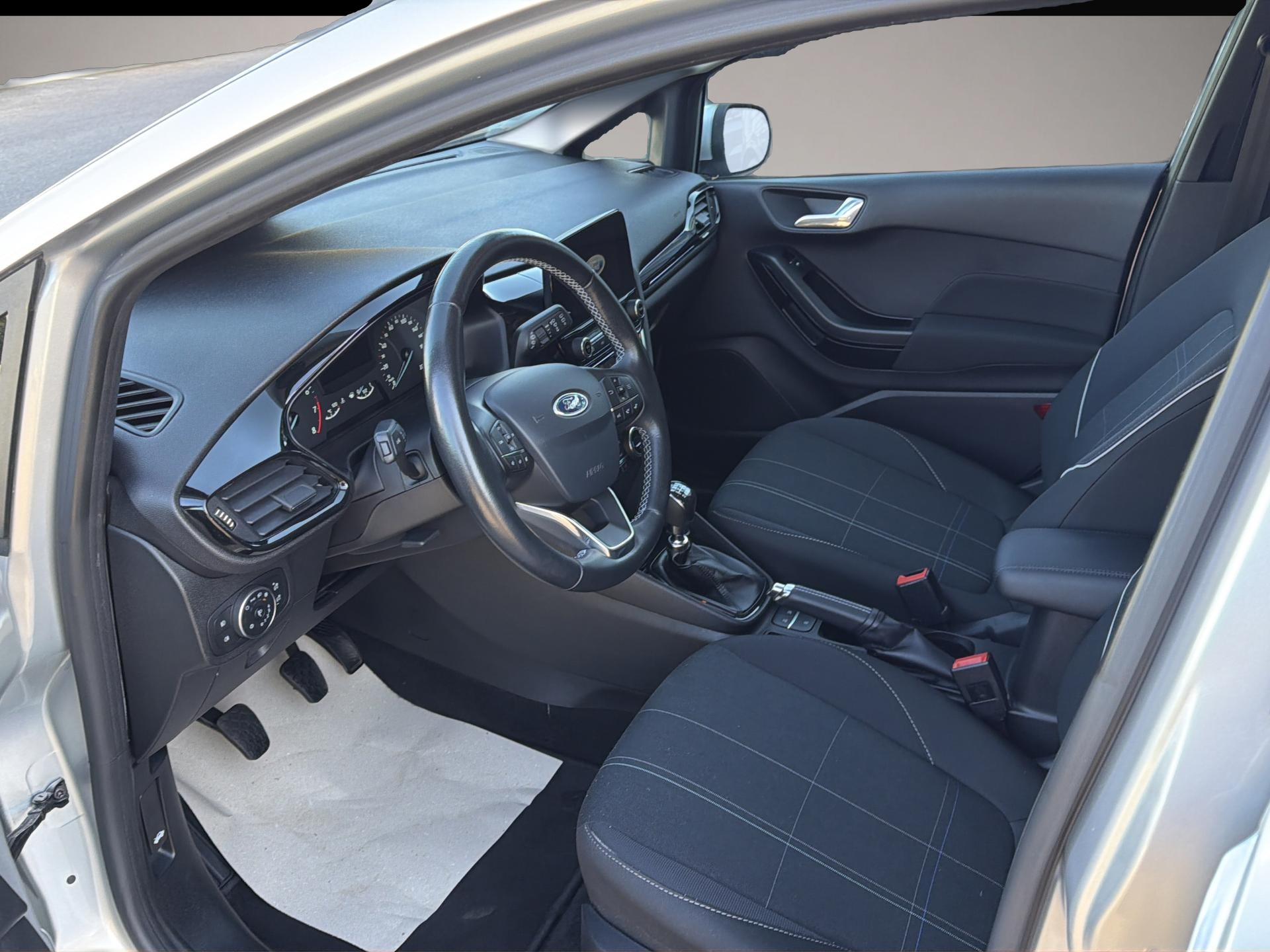 Bild 7 Ford Fiesta Cool & Connect Bluetooth Klima Einparkhil