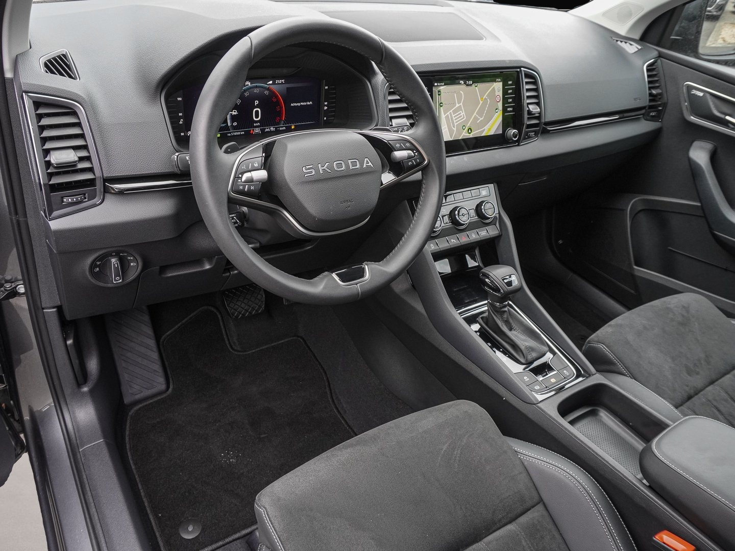 Bild 7 Skoda Karoq 2.0 TDI DSG Selection Tour