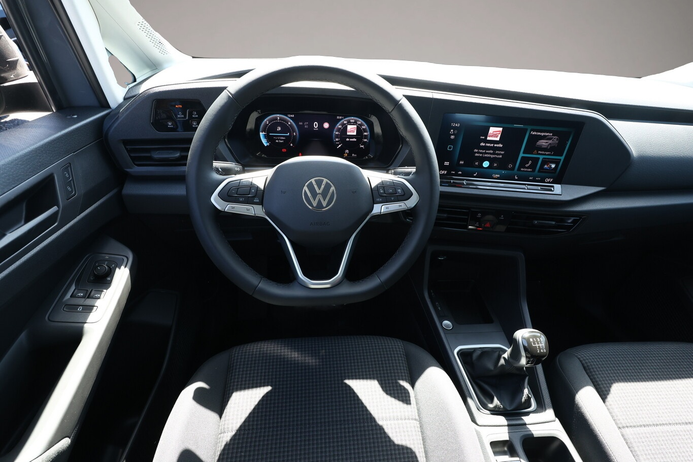 Fotografie des Volkswagen Caddy Maxi Life 7S SHZ 16