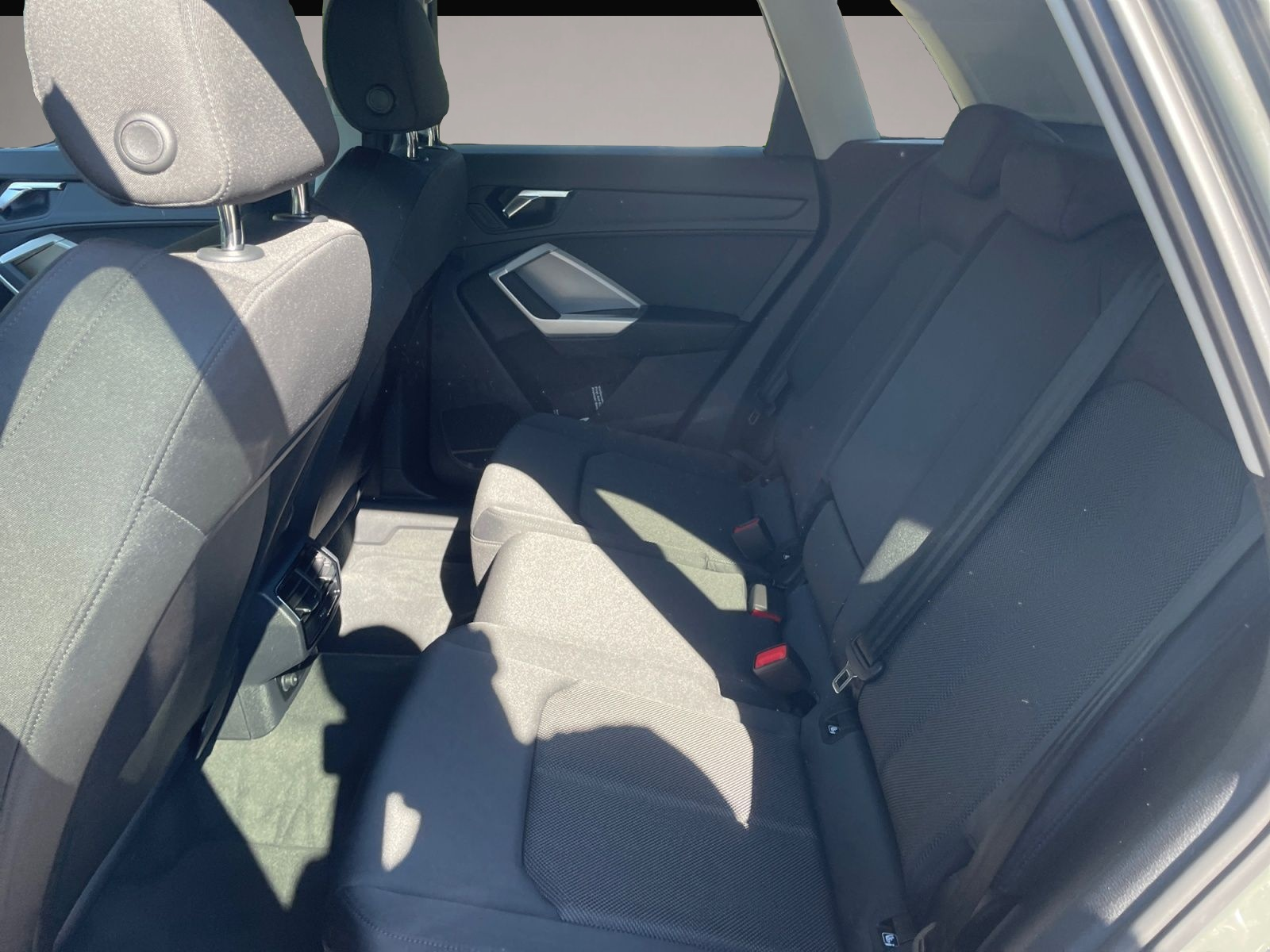 Fotografie 11 des Audi Q3 35 TFSI S-Tronic advanced*