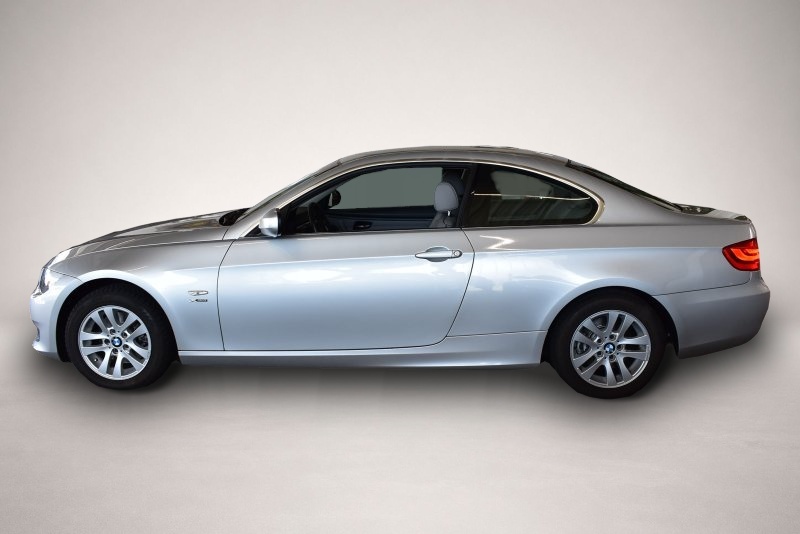 Bild 2 BMW 320 d Coupé xDrive Leder Xenon PDC 1. Hand