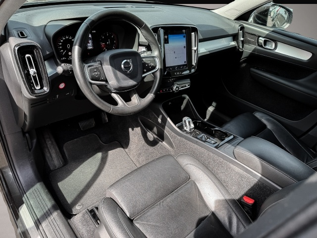 Bild 5 Volvo XC40 D3 Inscription 2WD Navi Leder Digitales Coc