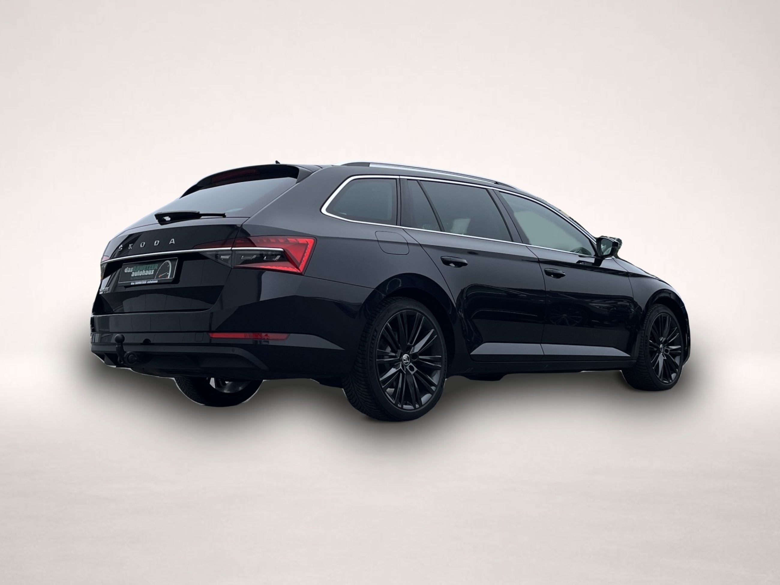 Bild 4 Skoda Superb Combi 2.0 TDI DSG Style Premium STHZ LEDE