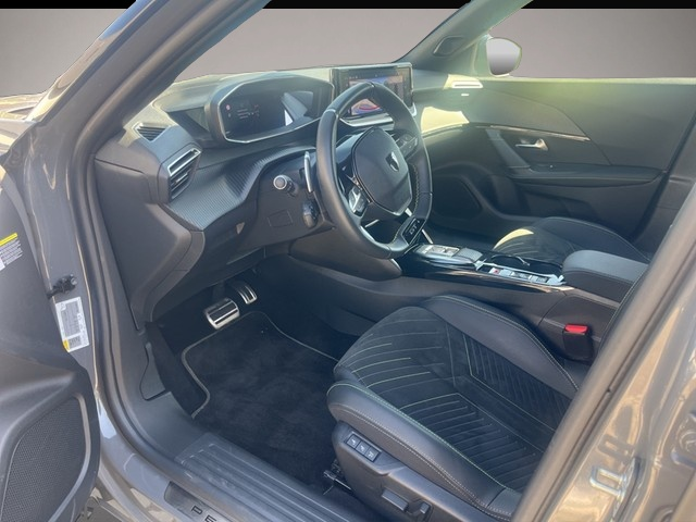 Bild 7 Peugeot 2008 GT PURETECH 130 EAT8 PANO NAVI 360KAMERA PD