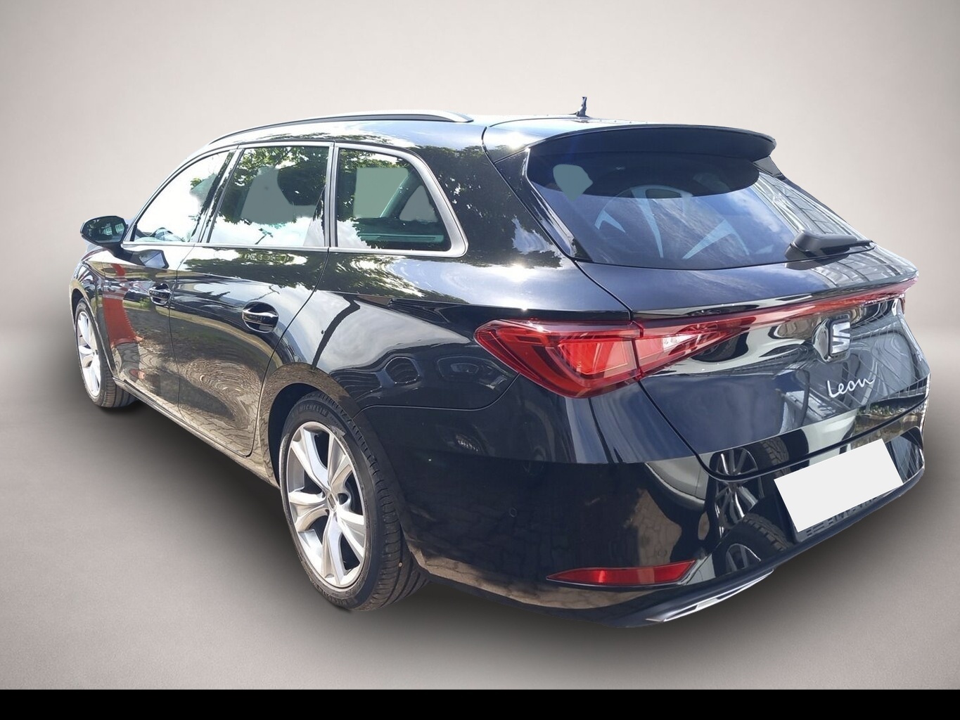 Bild 4 Seat Leon Sportstourer 1.5 TSI 150 FR VollLED ACC SHZ