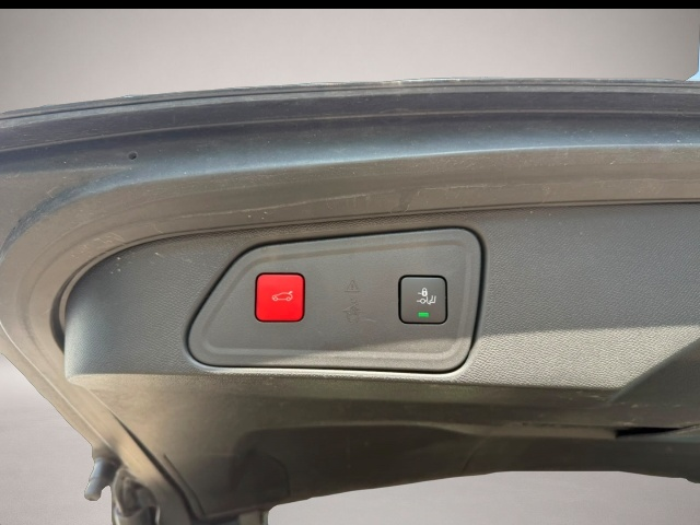 Bild 6 Peugeot 3008 Hybrid4 300 GT ACC/BLIS/360CAM/Massage