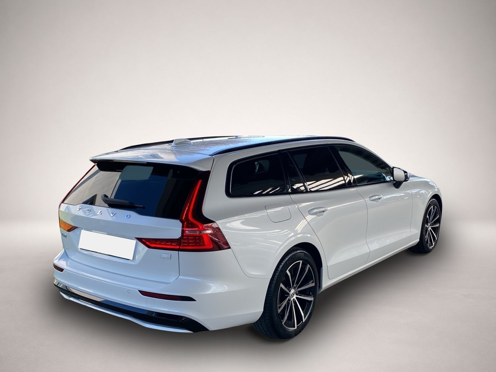 Bild 5 Volvo V60 Kombi T8 Plus Dark Recharge WiPa*LED*DAB+*
