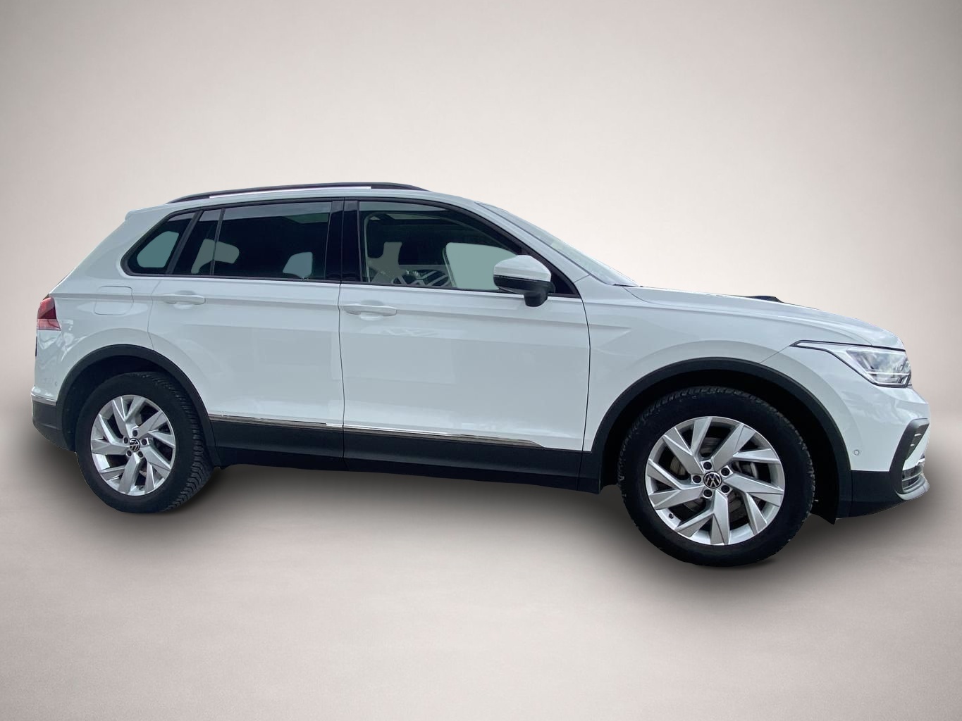 Bild 6 Volkswagen Tiguan 1.5 TSI Life 18"+PANORAMA+APP-CONNECT+KAM