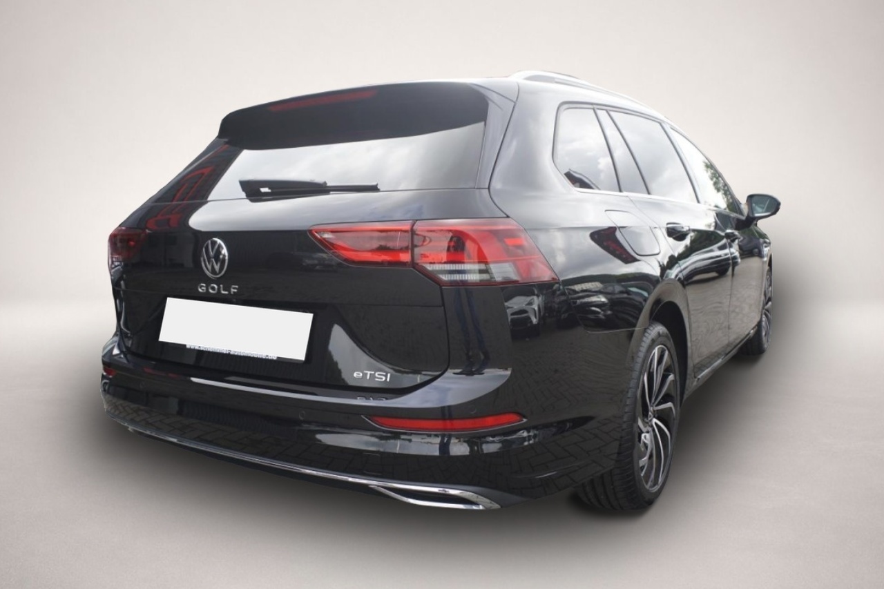 Bild 8 Volkswagen Golf 8 Variant 1.5 eTSI DSG 150PS Panorama ACC K