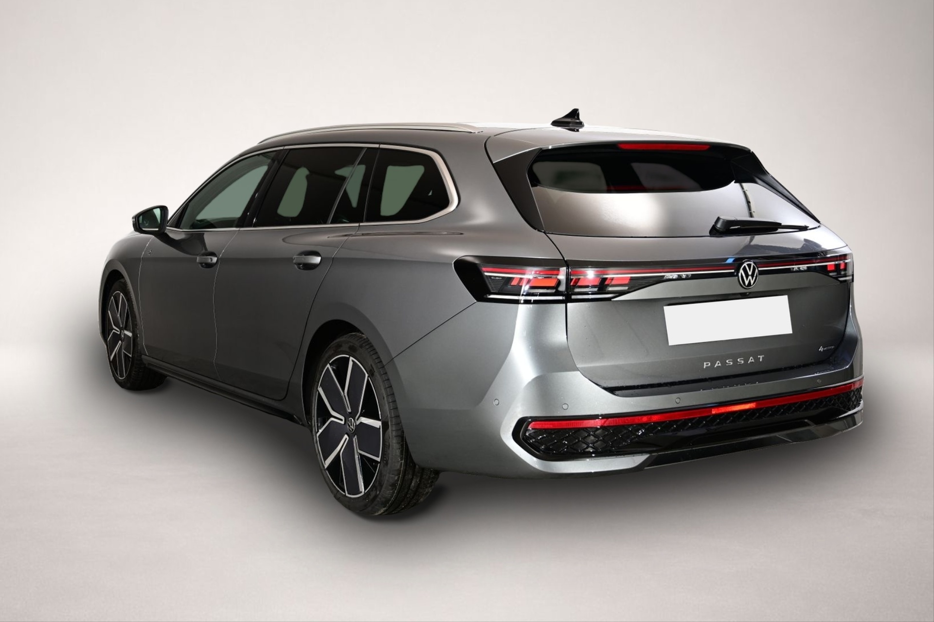 Fotografie 3 des Volkswagen Passat Volkswagen Variant R-Line 2.0 TSI 195 kW