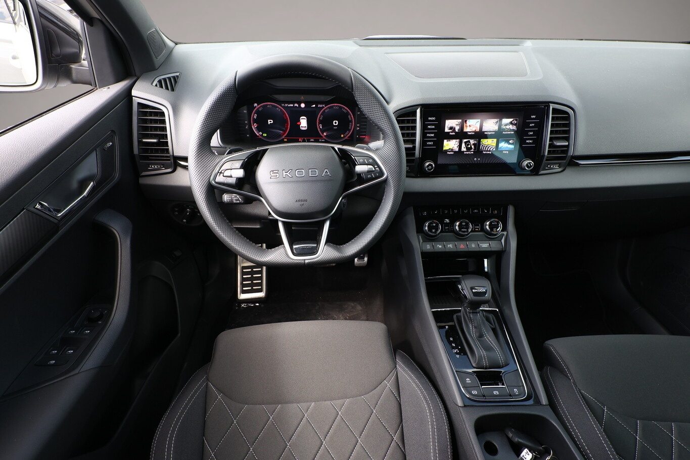 Bild 6 Skoda Karoq DSG Sportl Matrix Nav 360 Canton ACC Kessy