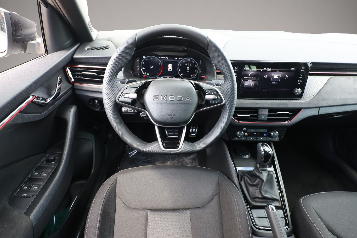 Bild 6 Skoda Scala DSG Dynamic Pano ACC SideA Kam Kessy SHZ