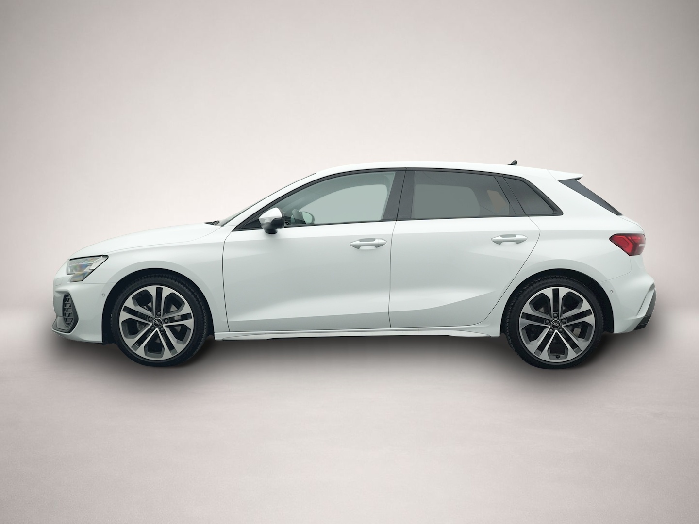 Bild 2 Audi A3 Sportback 35 TDI S-tronic 2x s-line BUSINESS