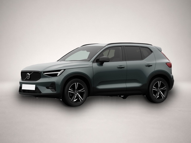 Bild 1 Volvo XC40 B4 Benzin Plus Dark Standh. Licht-Paket