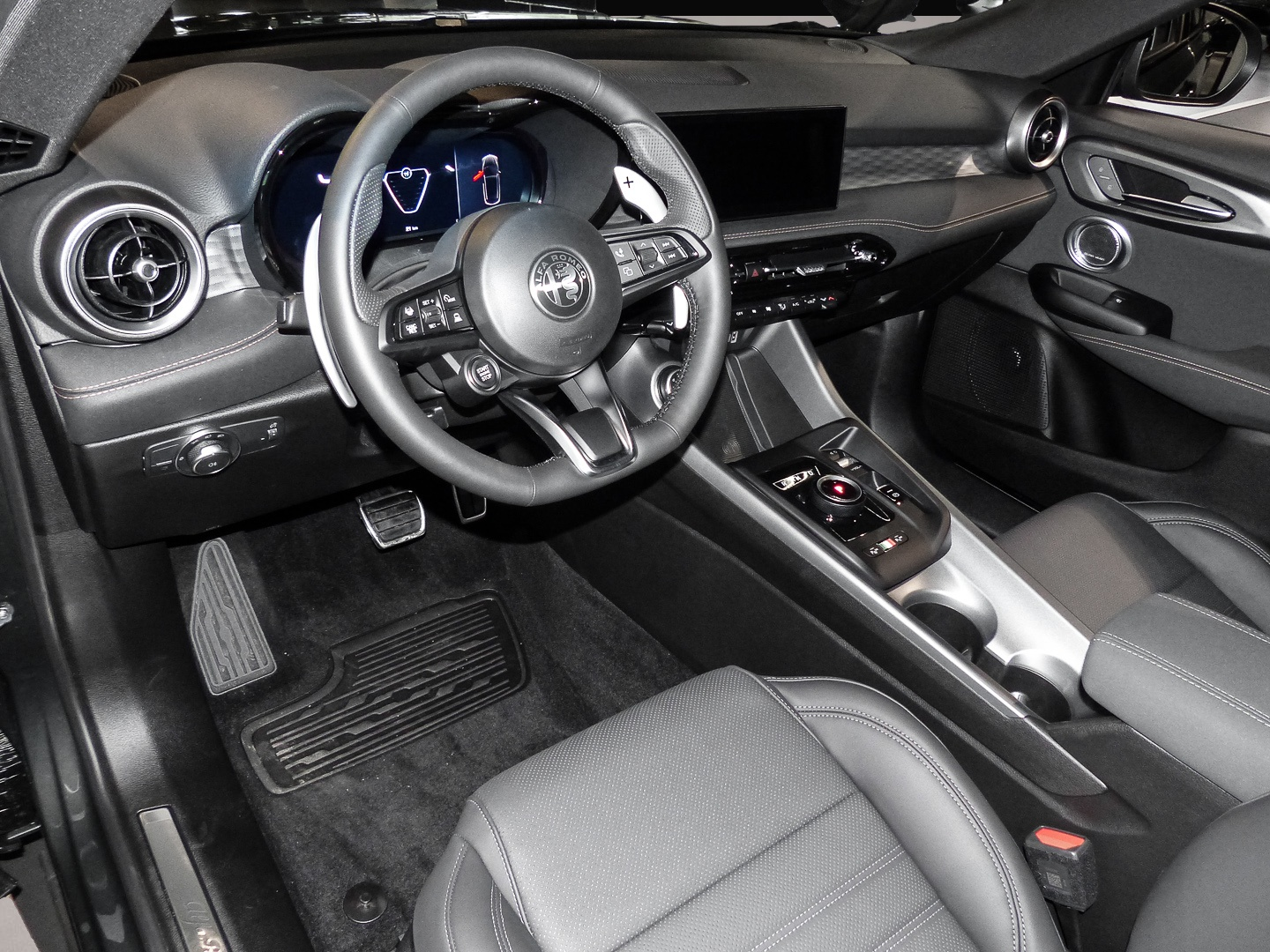 Bild 4 Alfa Romeo Tonale Veloce Technologie-Paket Harman Kardon 20