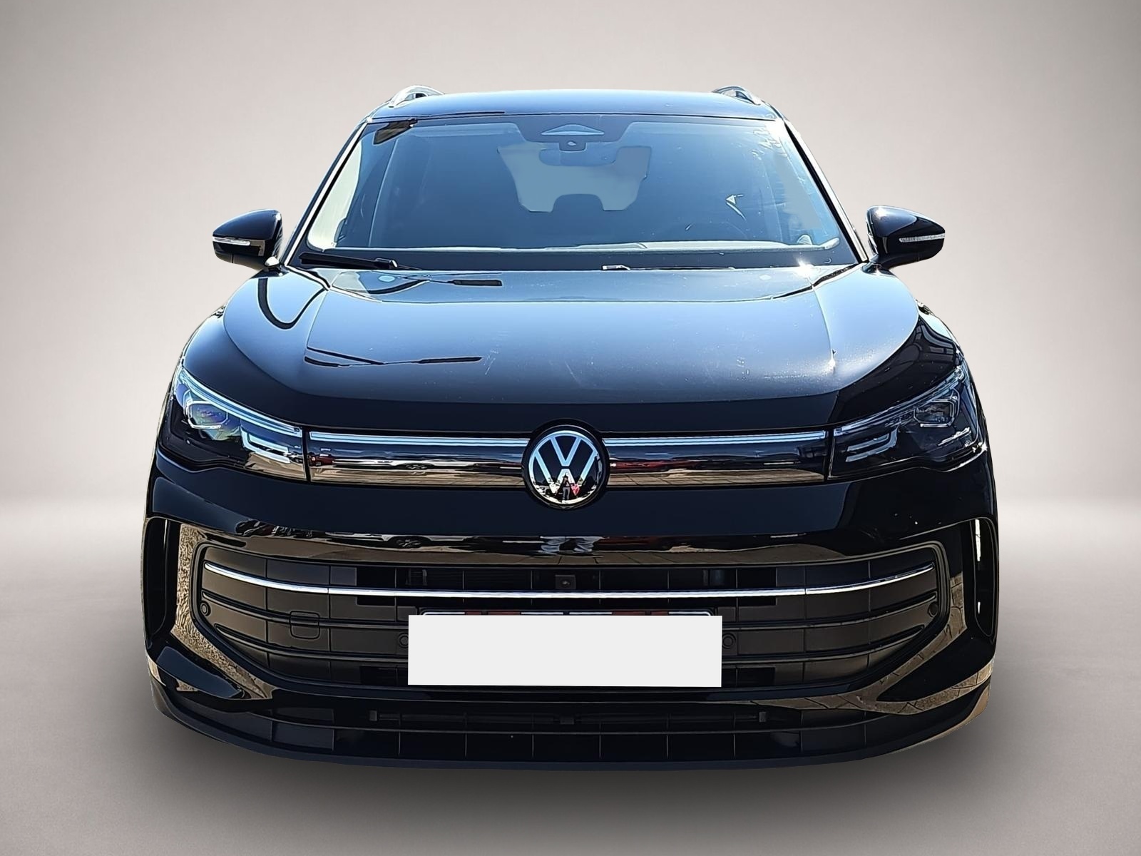 Bild 2 Volkswagen Tiguan 1.5 eTSI DSG Life ACC AHKschw. AreaView