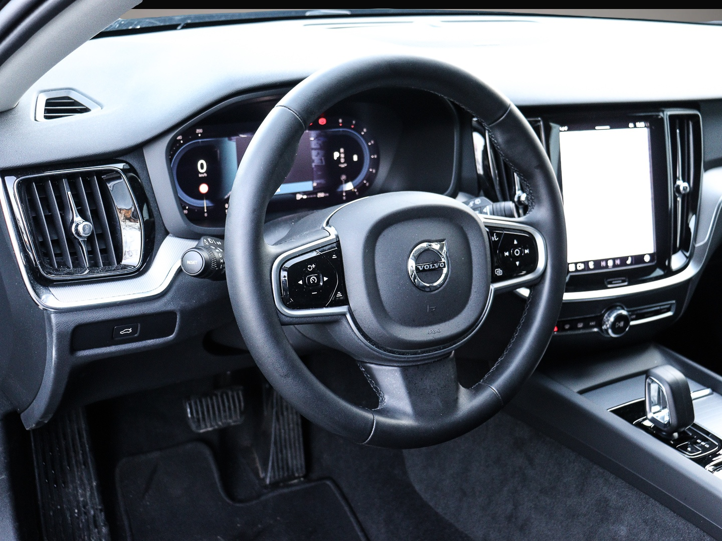 Bild 3 Volvo V60 Kombi Plus Dark Digitales Cockpit Memory Sit