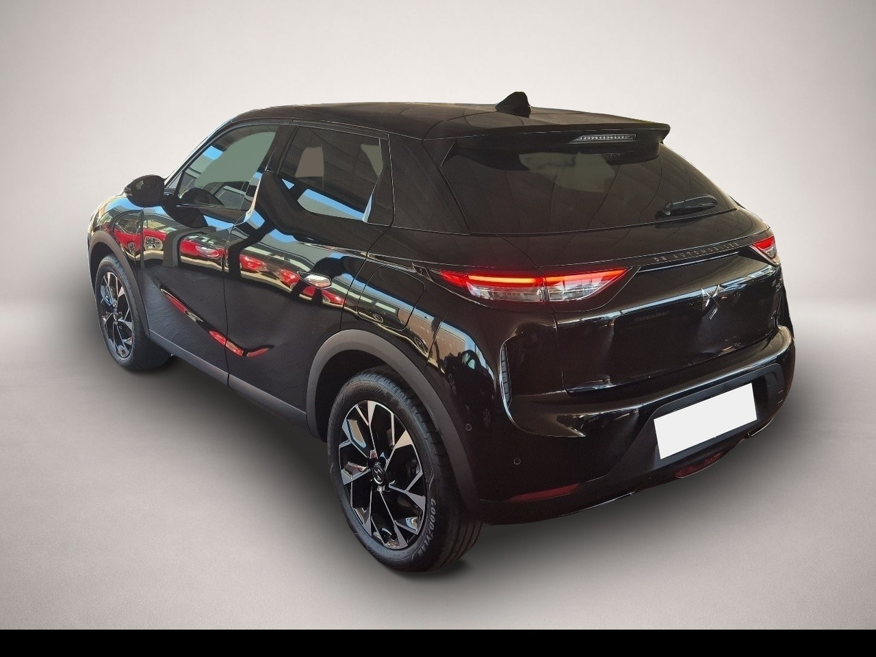 Bild 4 DS Automobiles DS3 E-Tense Etoile 11kw Shz Navi Kamera 360 Mat
