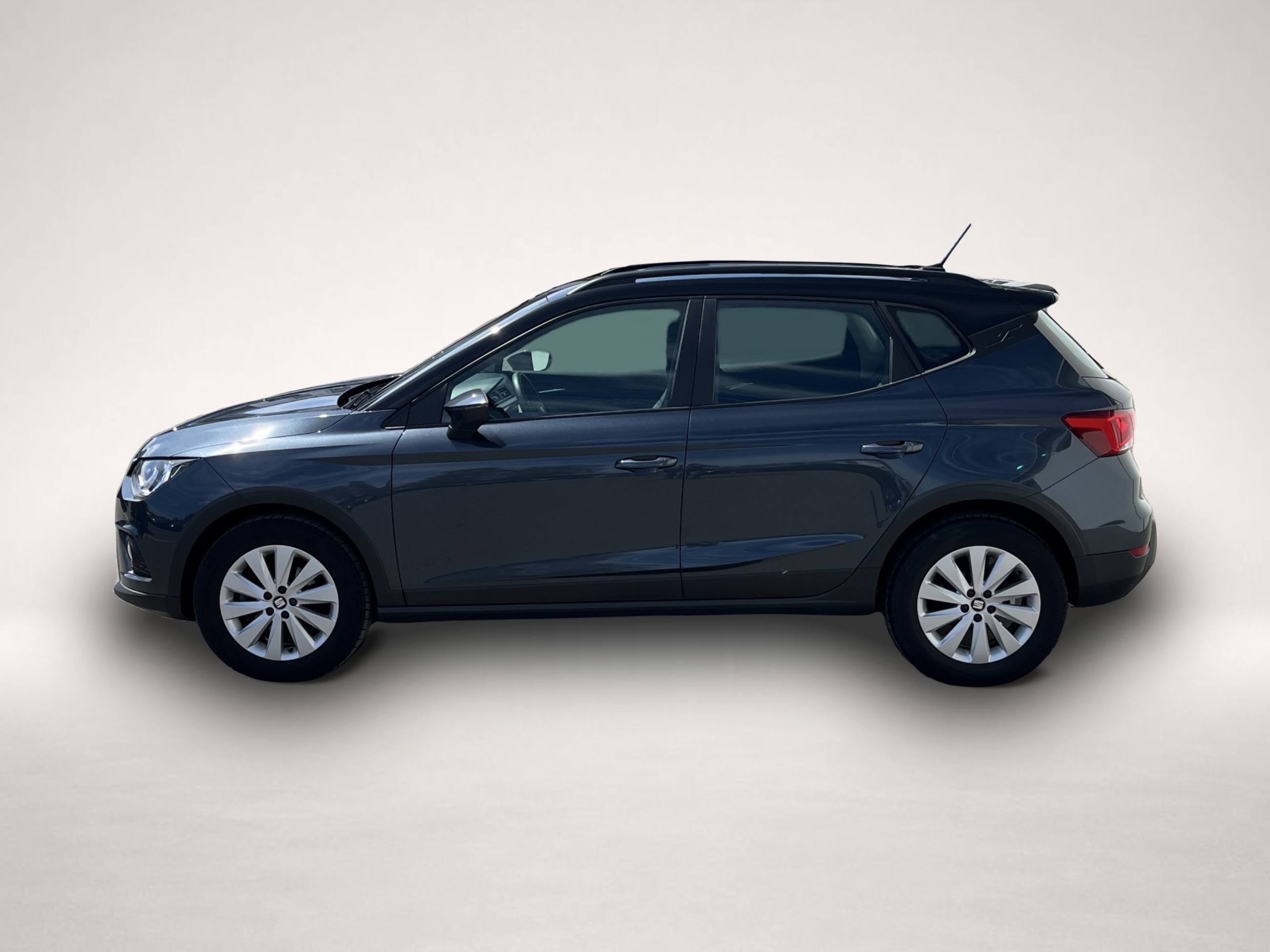 Fotografie 2 des Seat Arona 1.0 TSI Style Navi DAB SHZ PDC