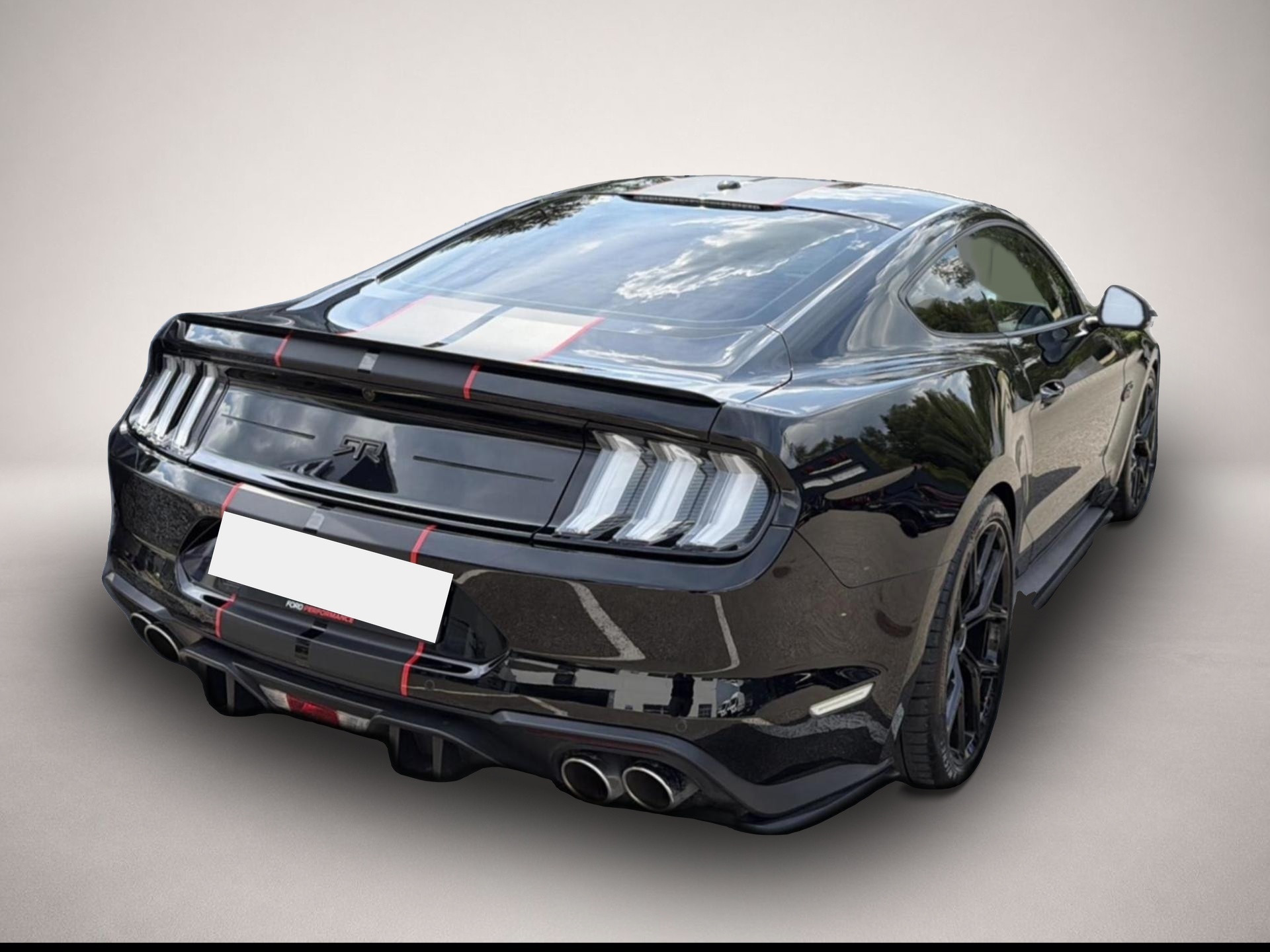 Fotografie 2 des Ford Mustang GT Fastback Sportpaket Bluetooth Navi LE