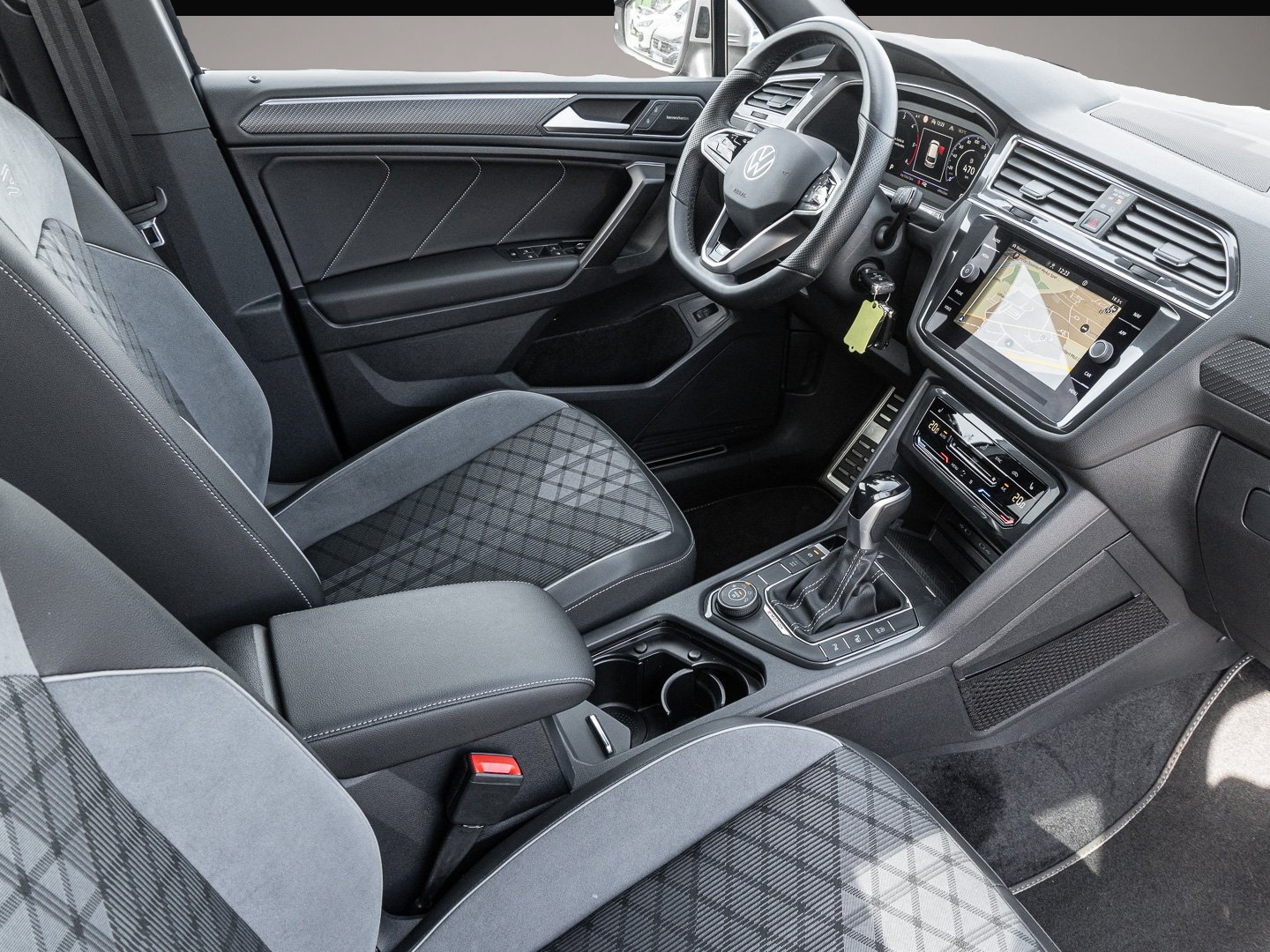 Bild 6 Volkswagen Tiguan Allspace 2.0 TDI 4Motion DSG R-Line