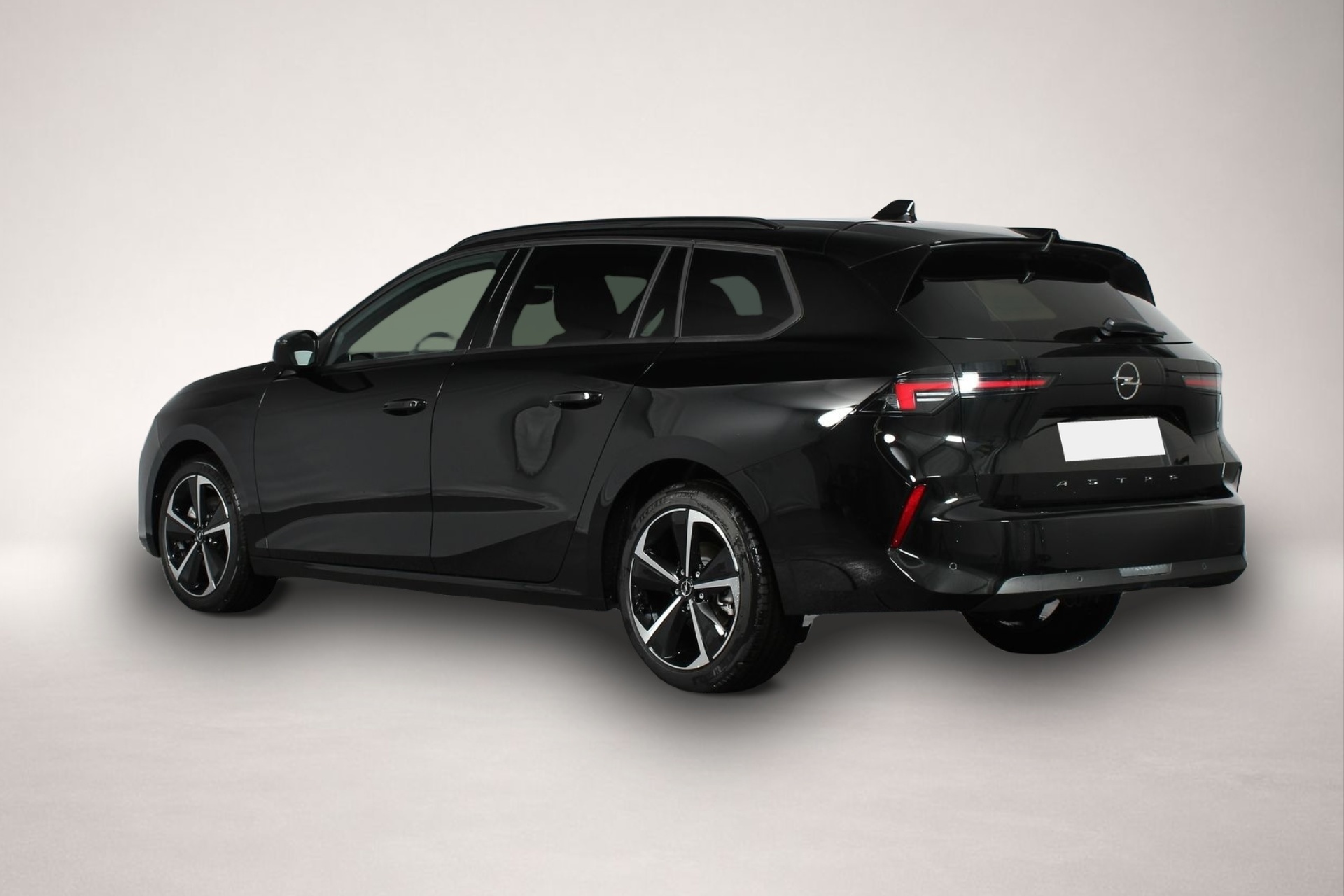 Fotografie 3 des Opel Astra Edition Opel Sports Tourer 1.2 Turbo 96 kW