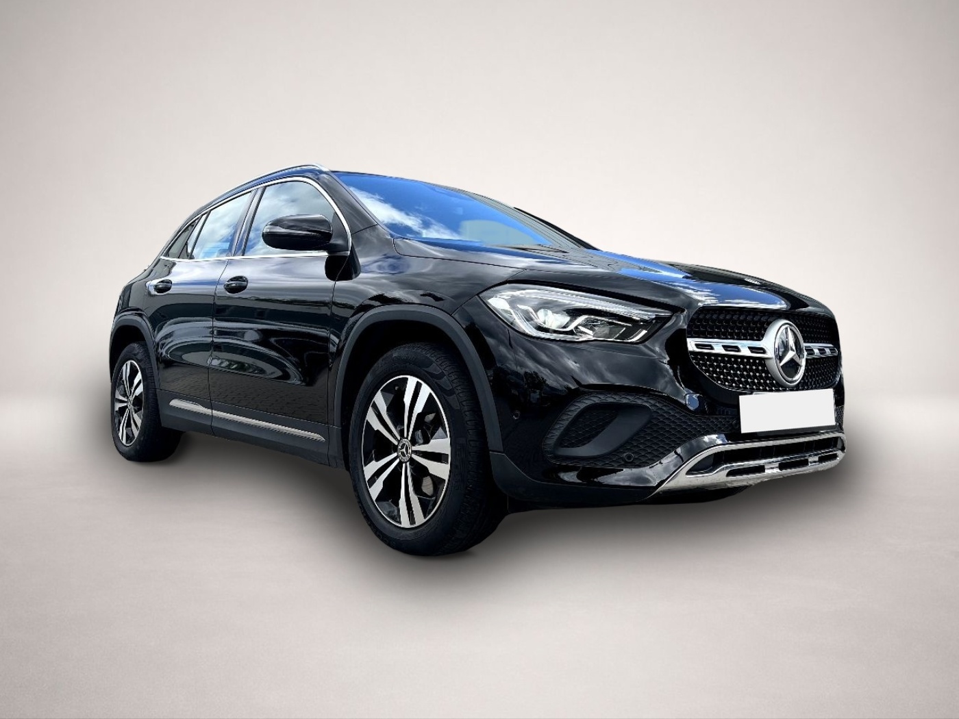 Fotografie 5 des Mercedes-Benz GLA 200 GLA 200d Progressive *LED Navi Leder AHK Kamera*