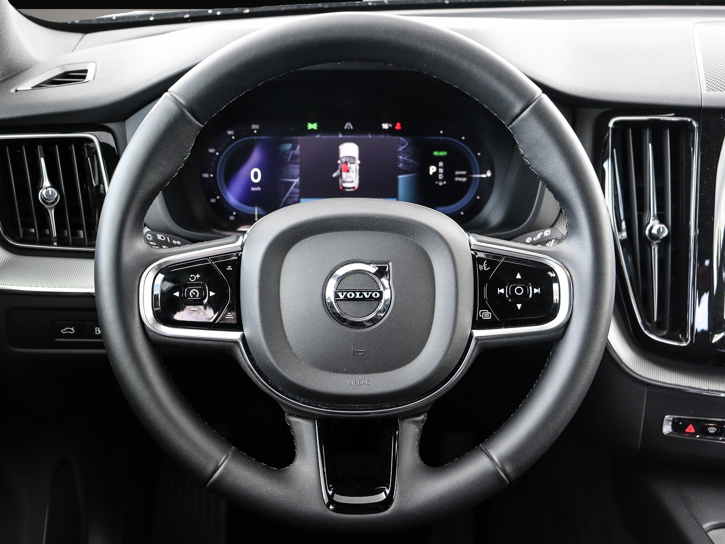 Bild 5 Volvo XC60 Plus Dark Recharge Plug-In Hybrid AWD T6 Tw
