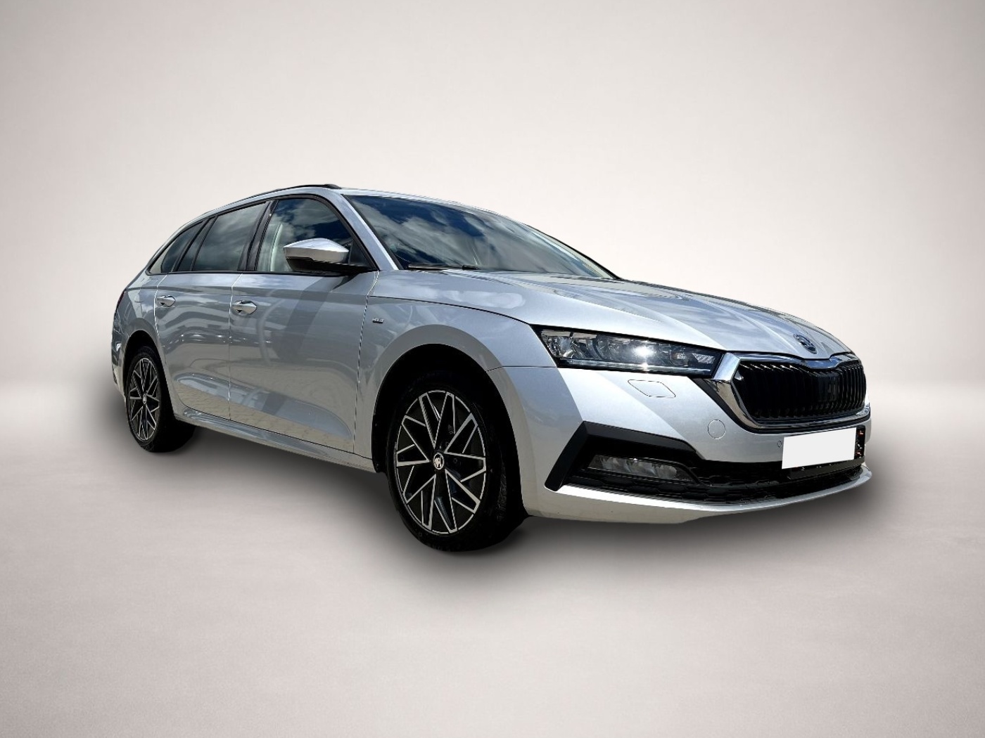 Bild 6 Skoda Octavia Combi 2.0 TDI Clever LED Navi AHK Sitzh.