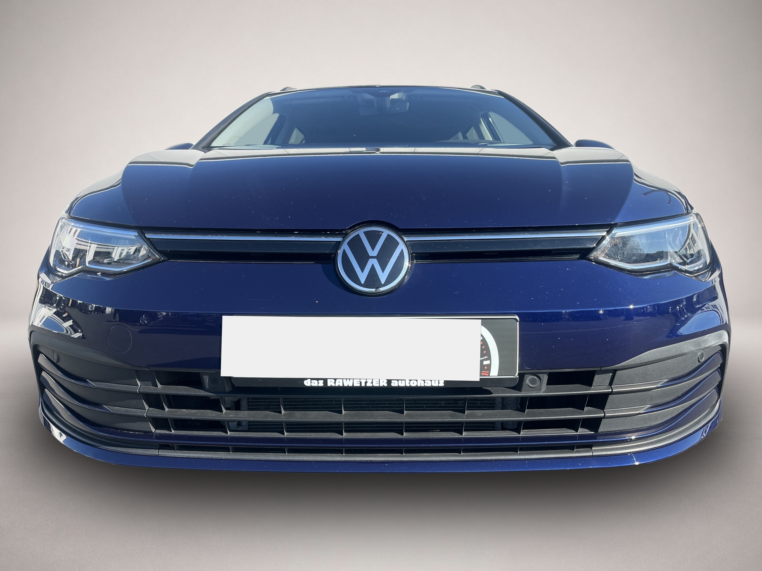 Bild 2 Volkswagen Golf Variant 2.0 TDI DSG Life AHK Navi ACC LED L