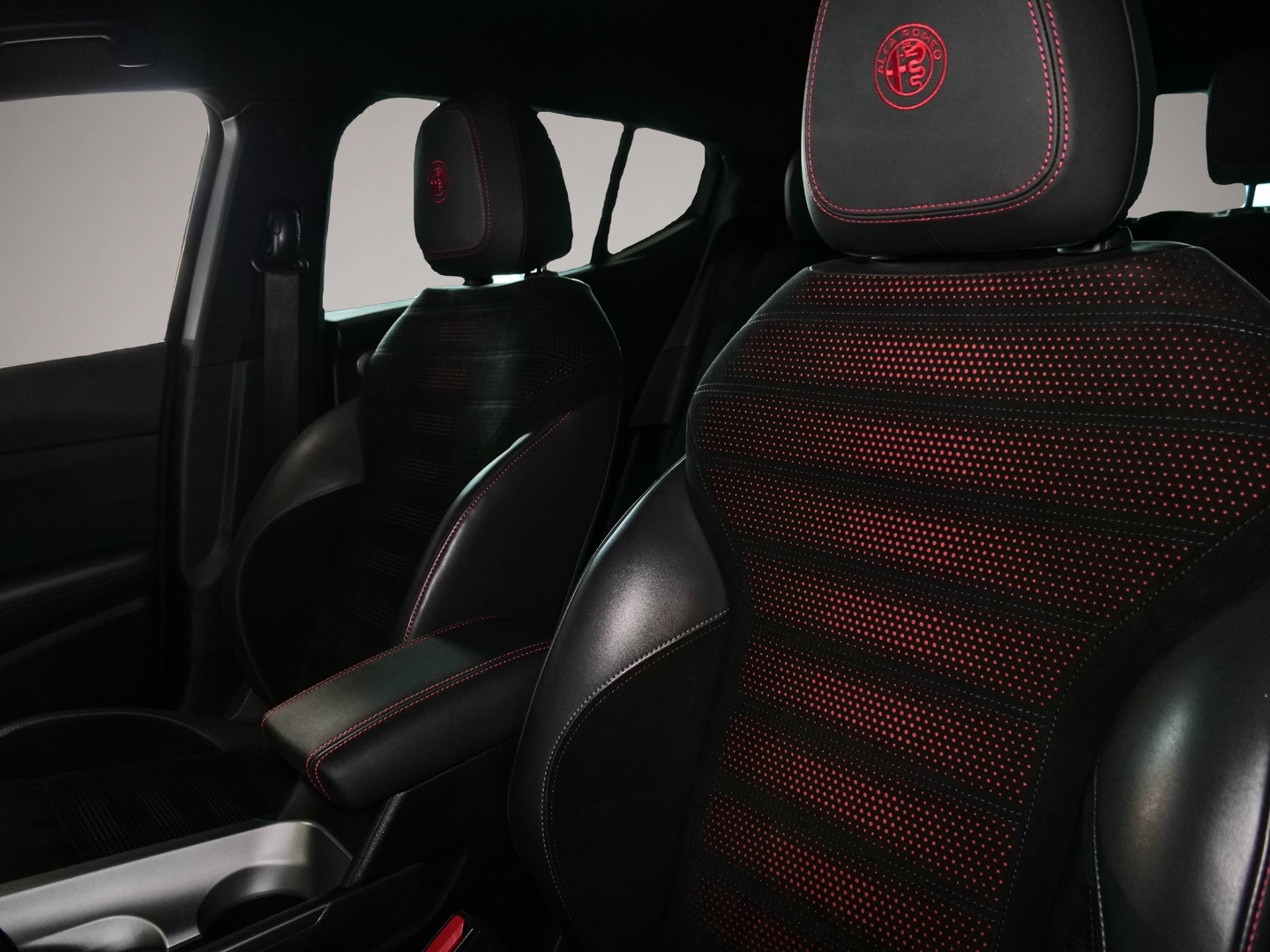 Bild 5 Alfa Romeo Tonale Edizione Speciale LED Sperrdiff. ACC El.