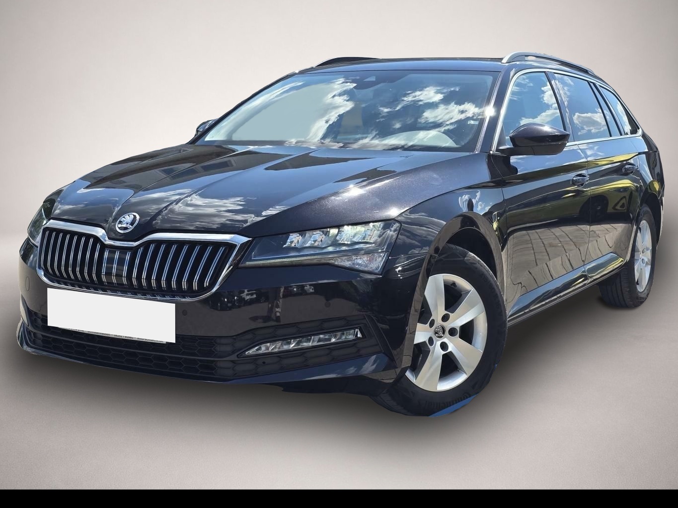 Fotografie des Skoda Superb Combi 2.0 TDI DSG SMART-LINK+VIRTUAL-COCK
