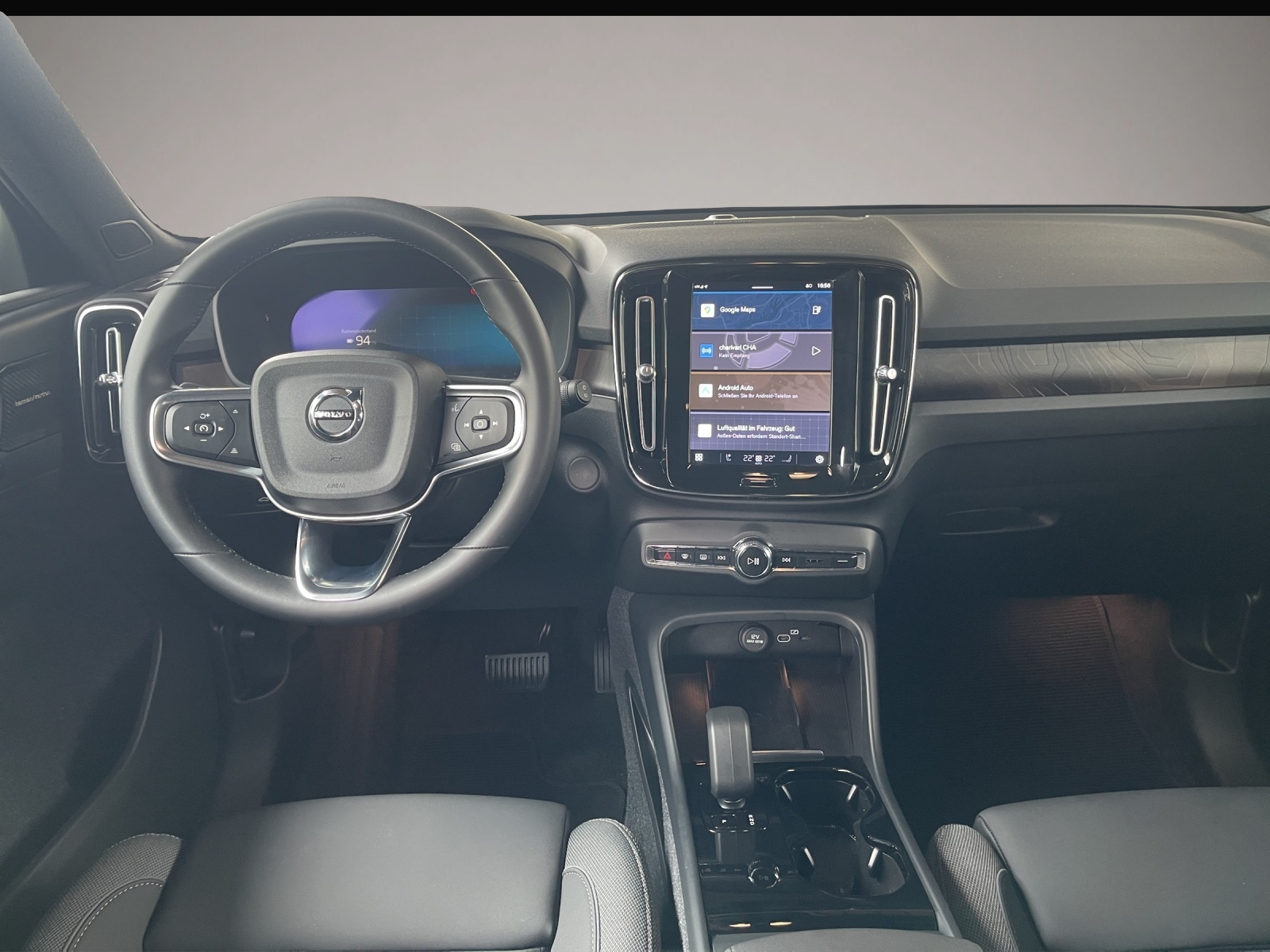 Fotografie des Volvo XC40 XC40E Ultimate Pure AHK*AWD*SHZ*DAB*StHZG*
