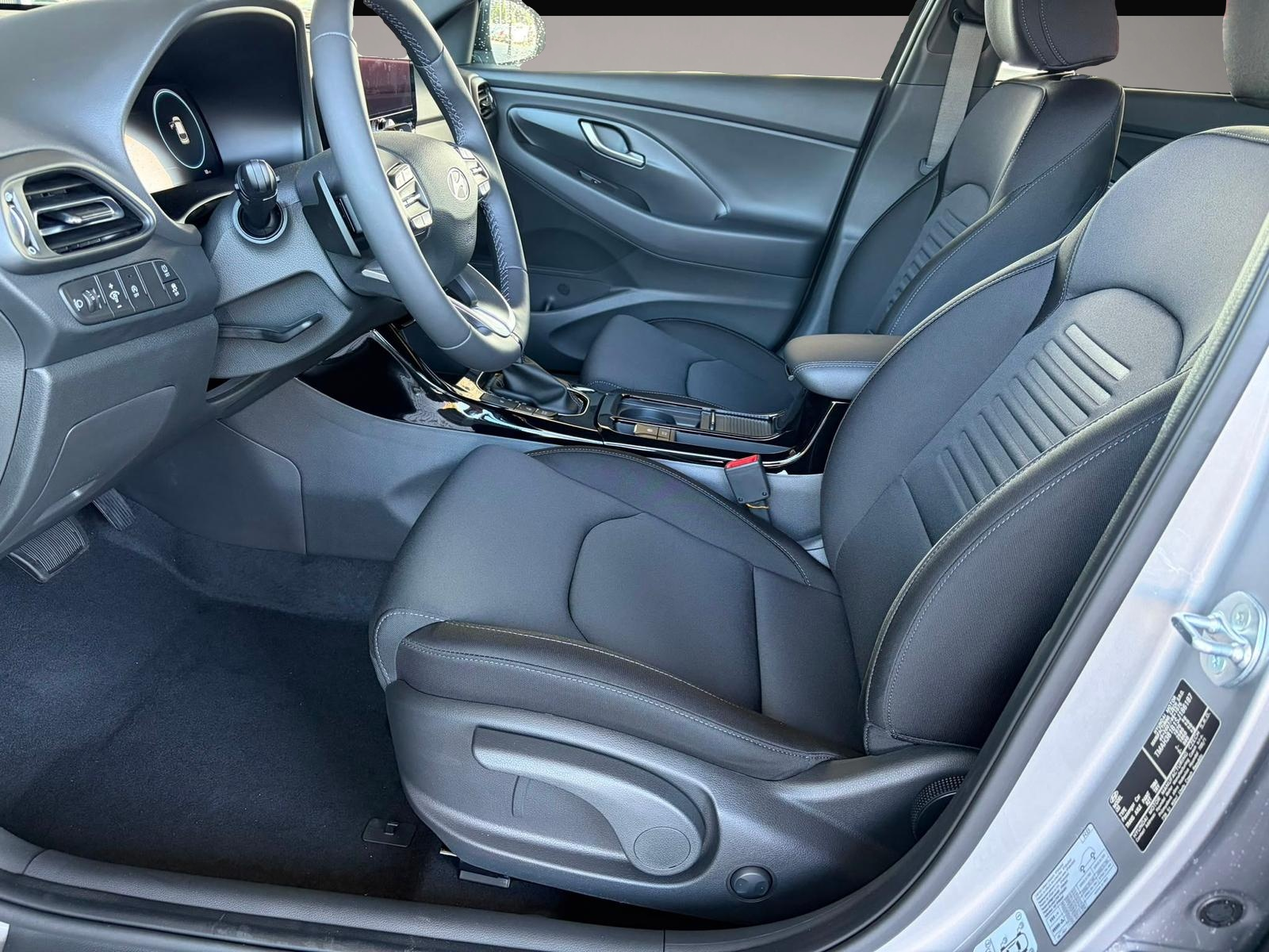 Bild 5 Hyundai i30 Kombi Comfort Plus 1.0 TGDI DCT Navi/ Adapti