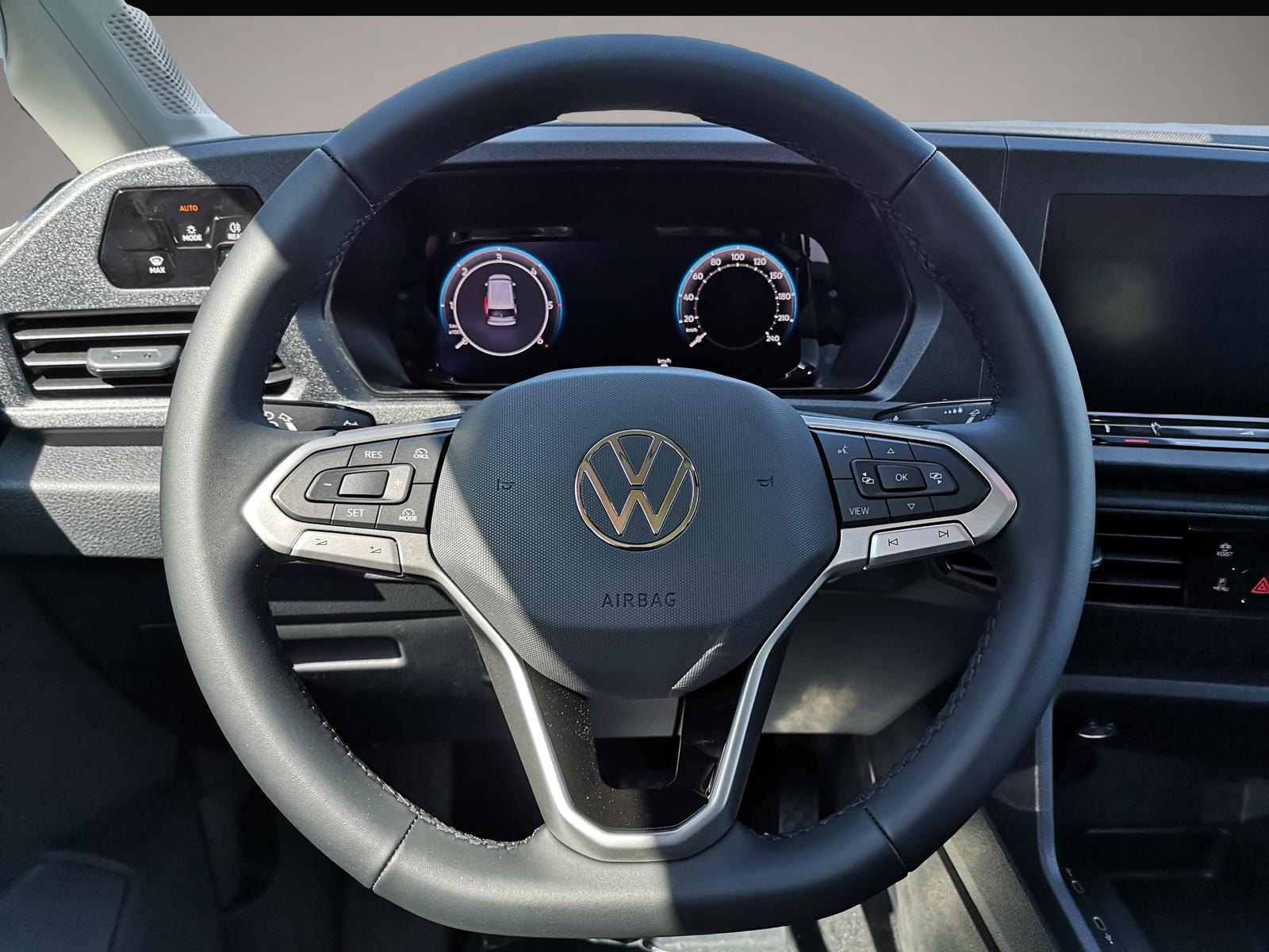 Fotografie 4 des Volkswagen Caddy Maxi 2.0 TDI DSG 7 Sitzer GV5 Sitzh Kam PD