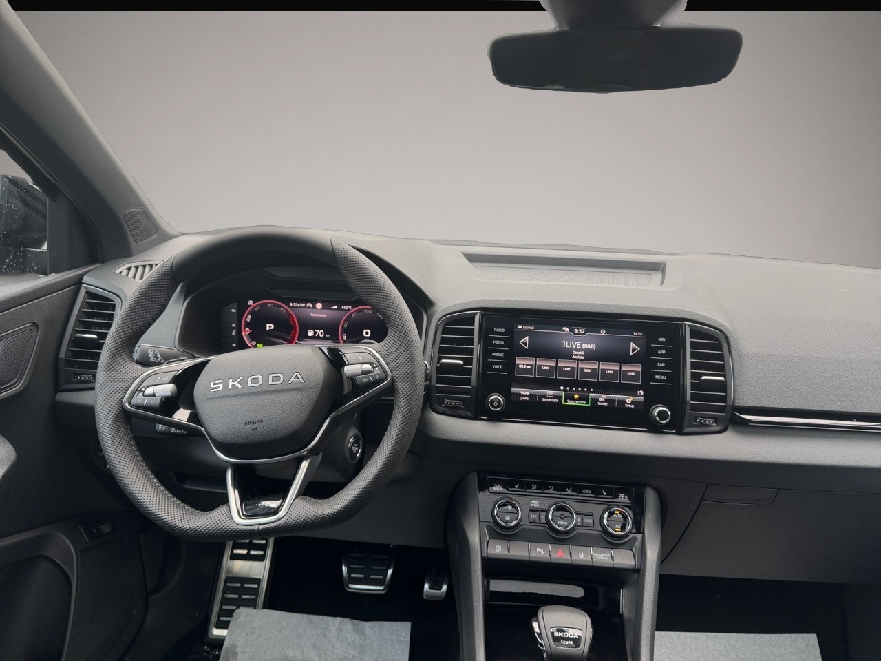 Fotografie 6 des Skoda Karoq Sportline 2,0 TSI DSG 4X4 Matrix Pano AHK